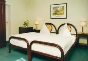 Hotel Gasthof Cosch\u00FCtz Dresden